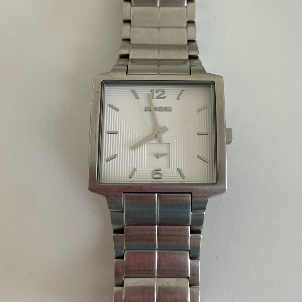 Nixon watch